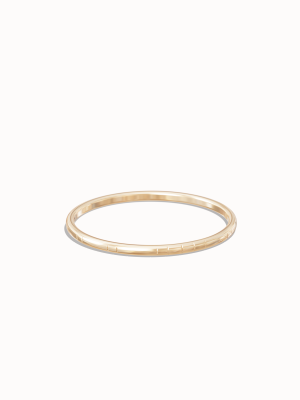 Pontey Gold Ring – Hand-Carved Minimalist Band